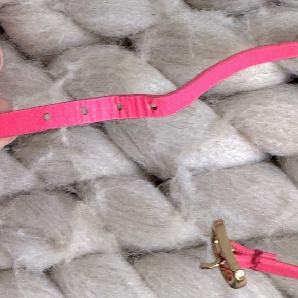 Stella & Dot “Strength” bracelet, Hot Pink Strap, Gold Tone Elephant Bar - Picture 3 of 7